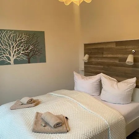 Appartement Beyerappartements- Fuer 4 - Innenstadt- Smarttv- Kuechenzeile- Espresso Maschine- Waschmaschine- Schlafcouch Wernigerode